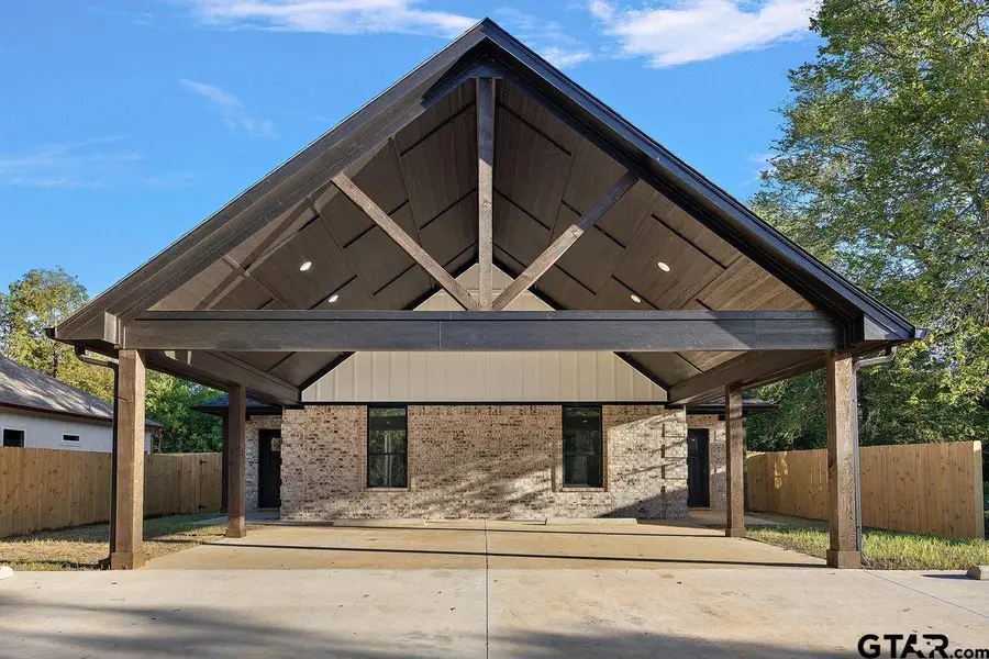 834 Devereaux St, Jacksonville, TX 75766 - #2