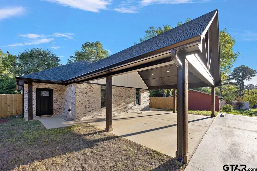 834 Devereaux St, Jacksonville, TX 75766 - #3