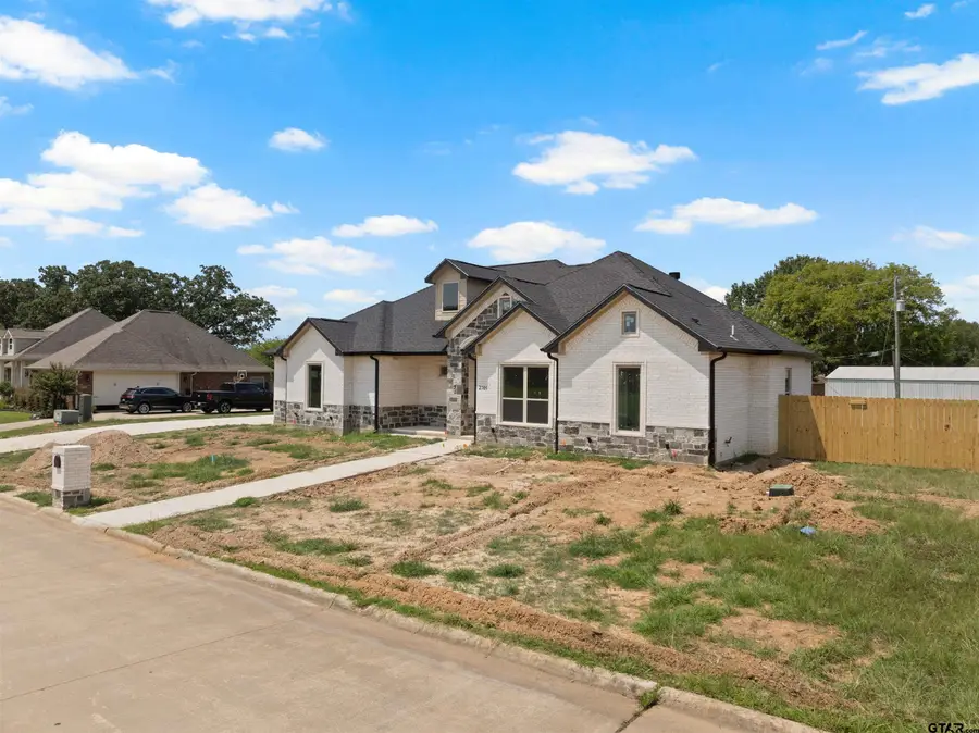 2705 Stone Briar, Mount Pleasant, TX 75455 - #3