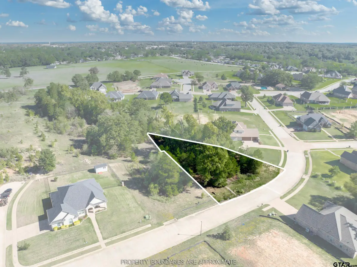 1601 Courtland Ln, Lindale, TX 75771 - #1