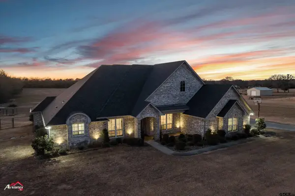 15631 Stallion Lake Blvd, Lindale, TX 75771