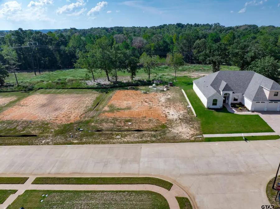 1612 Courtland Ln, Lindale, TX 75771 - #3