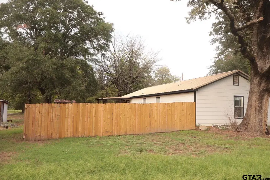 308 S Leagueline Rd, Trinidad, TX 75163 - #2