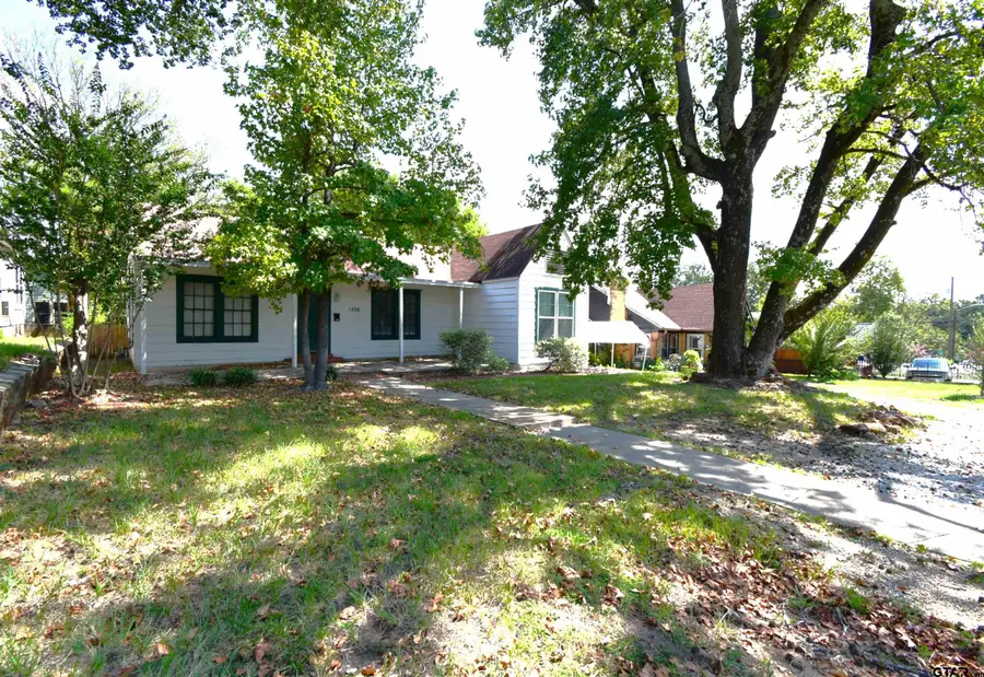 1306 S Glenwood Blvd, Tyler, TX 75701 - #2
