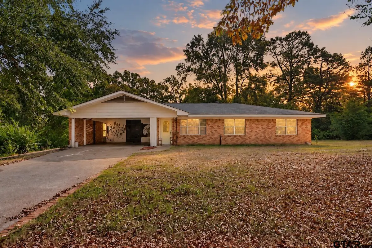 106 Mockingbird Ln, Gilmer, TX 75645 - #1