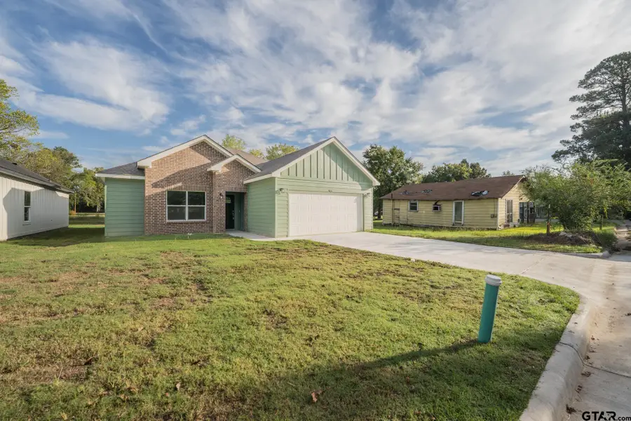 923 Putham Street, Sulphur Springs, TX 75482 - #2