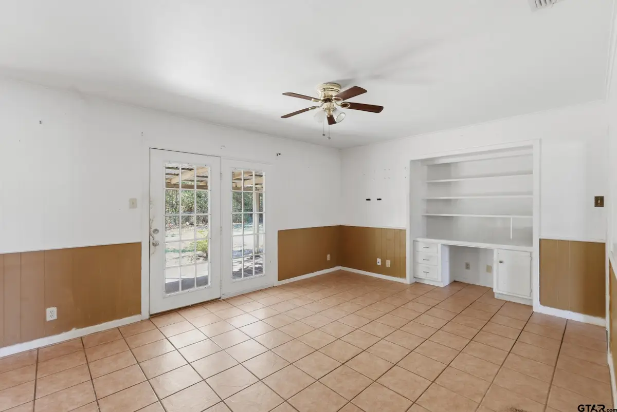 3404 Benbrook Dr, Tyler, TX 75702 - #1