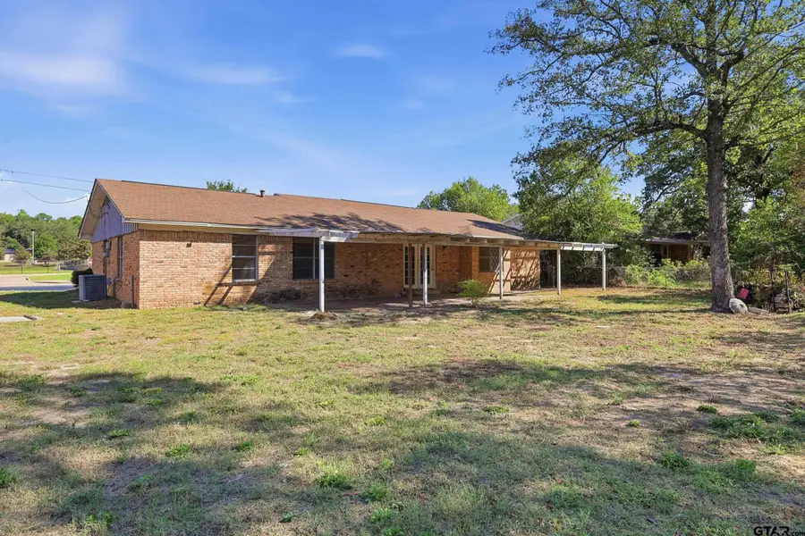 3404 Benbrook Dr, Tyler, TX 75702 - #2