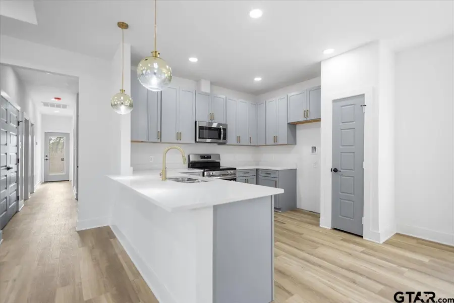 228 S Fenton Ave., Tyler, TX 75702 - #3