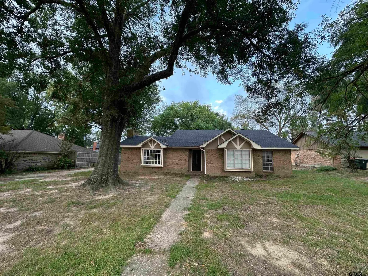 6213 Huntington Dr, Tyler, TX 75703 - #1