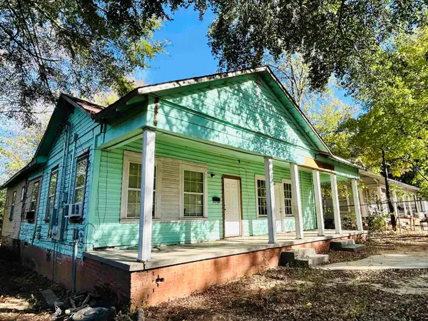 1210 N Tenth St., Longview, TX 75601