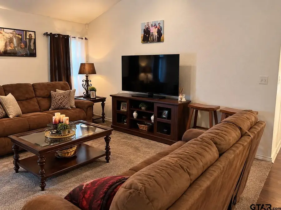 1107 Calhoun, Palestine, TX 75802 - #3