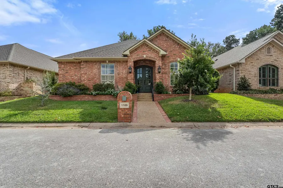 1109 Laurelwood Dr., Tyler, TX 75703 - #2