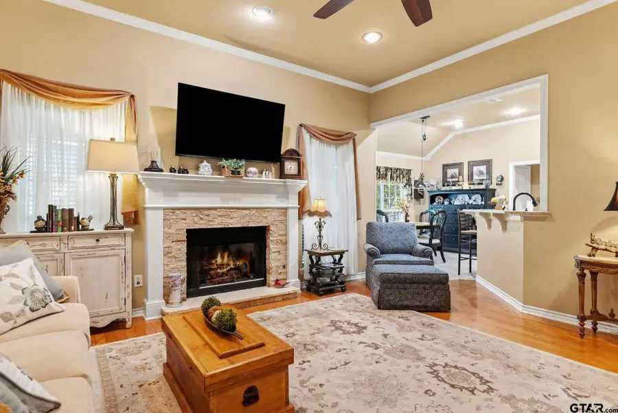 4205 Fillbrook Ln, Tyler, TX 75707 - #3