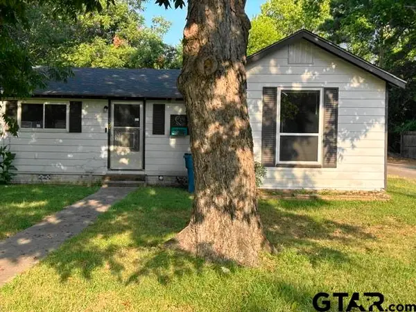 137 Frances St, Mineola, TX 75773