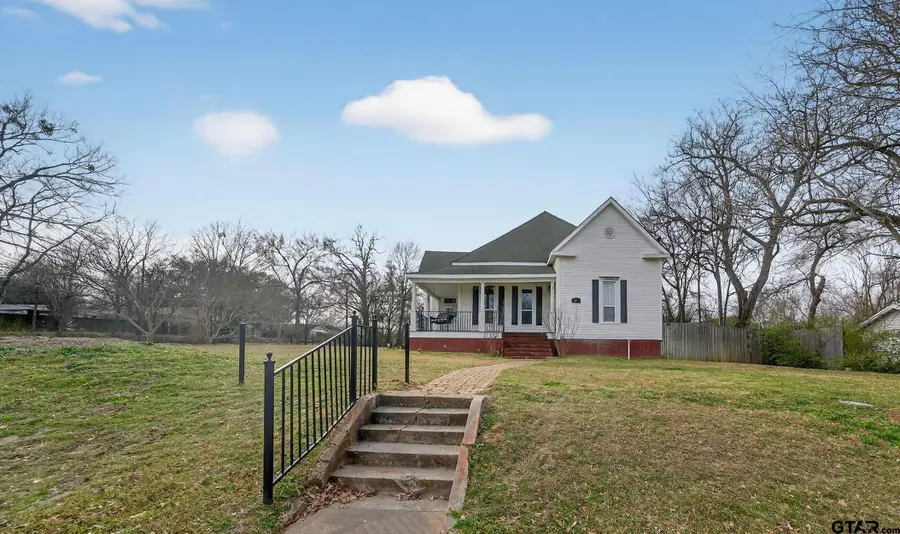 517 S Boyd, Lindale, TX 75771 - #3