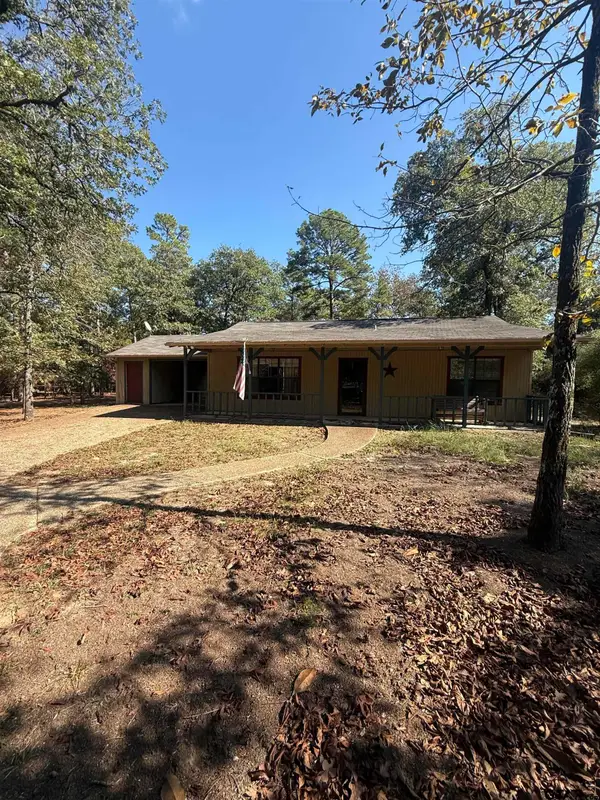 122 Hemlock Cove, Holly Lake Ranch, TX 75765