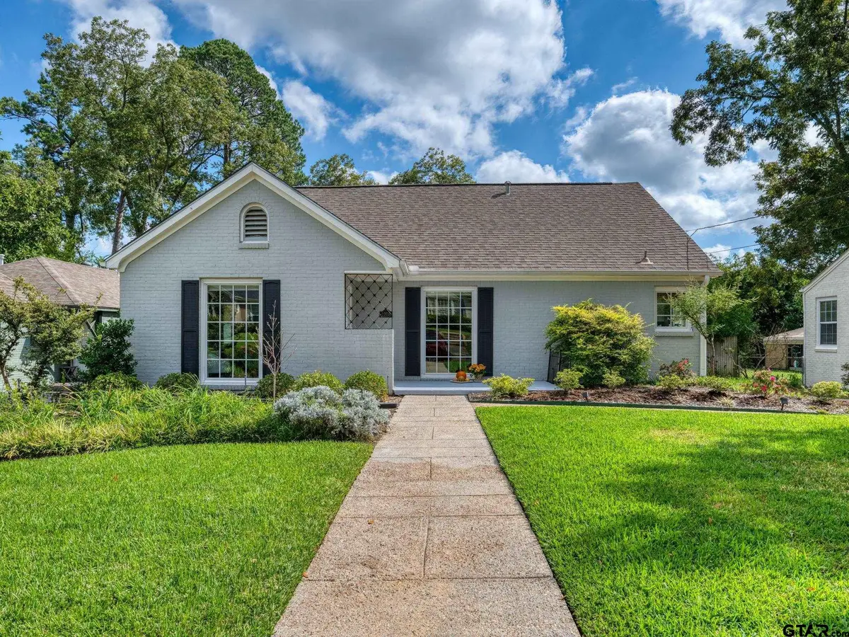 1208 S Wall Ave, Tyler, TX 75701 - #1