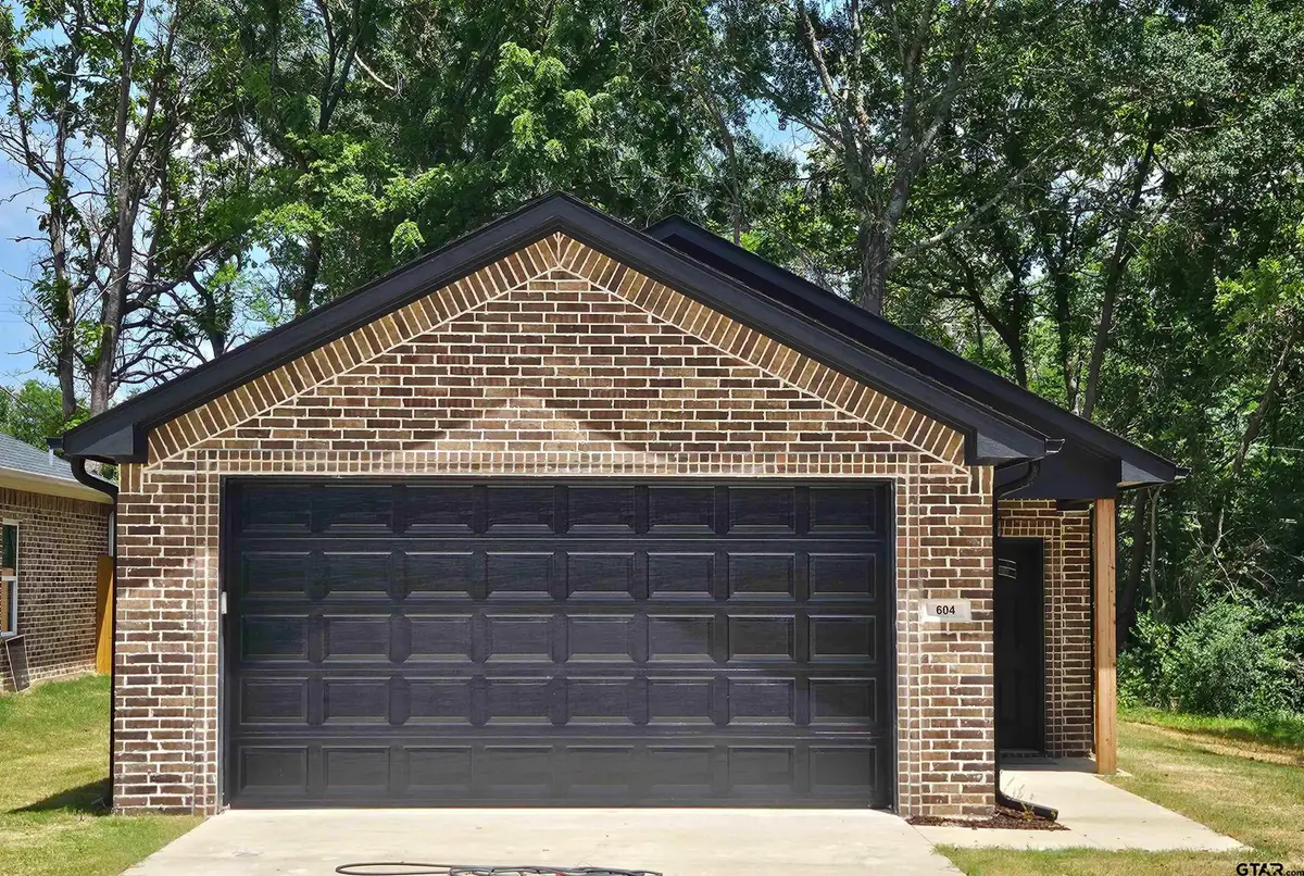 604 N Commerce, Overton, TX 75684 - #1
