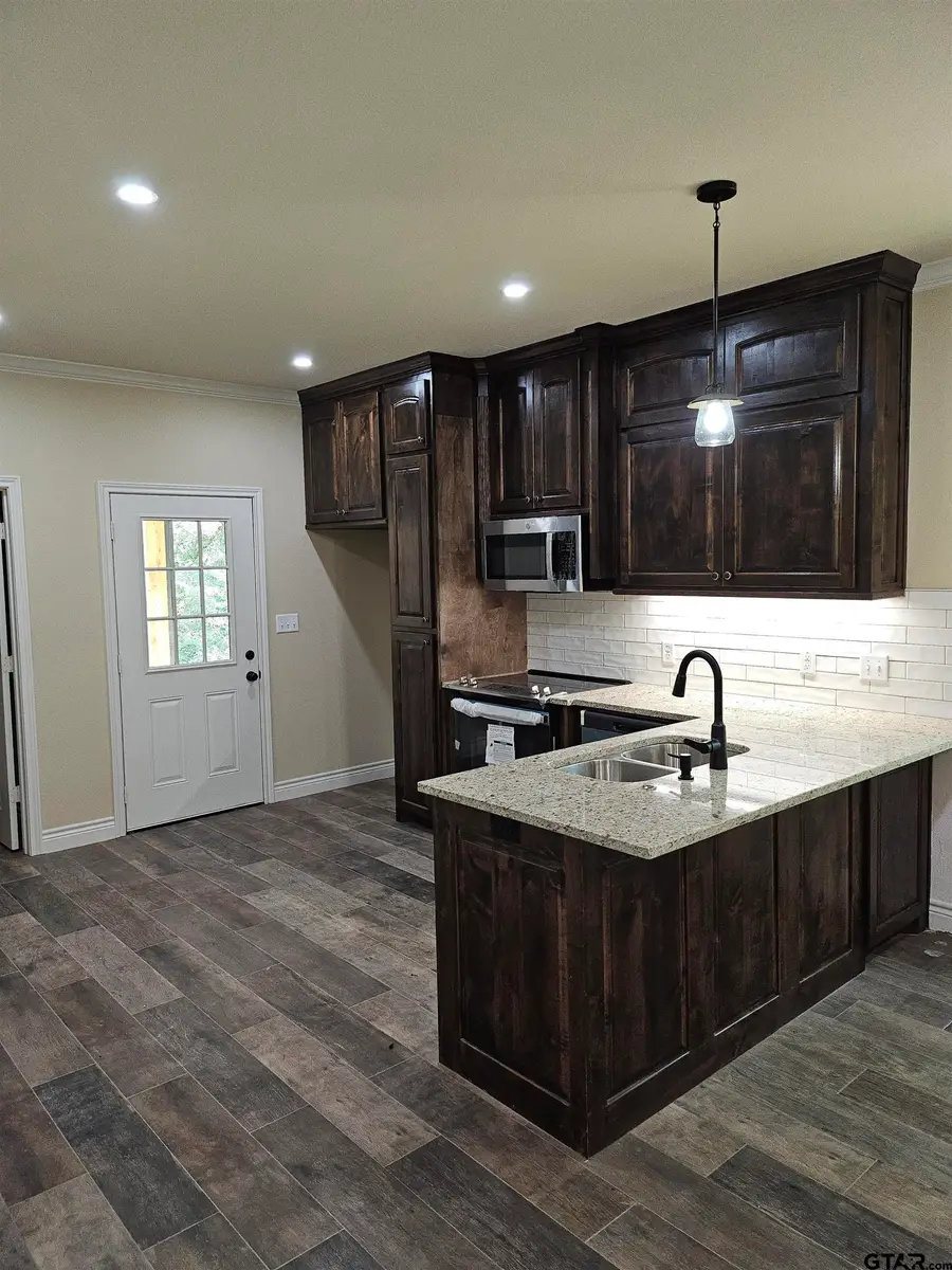 604 N Commerce, Overton, TX 75684 - #3