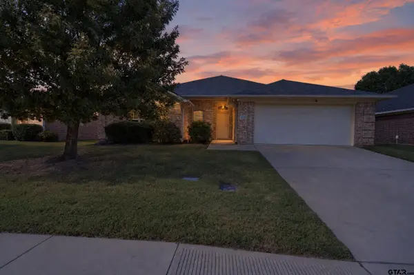 5834 Thompson Pl, Tyler, TX 75707