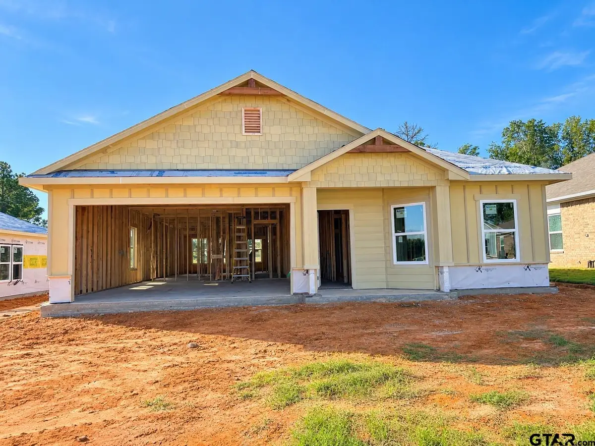1200 Park Meadows Dr., Whitehouse, TX 75791 - #1