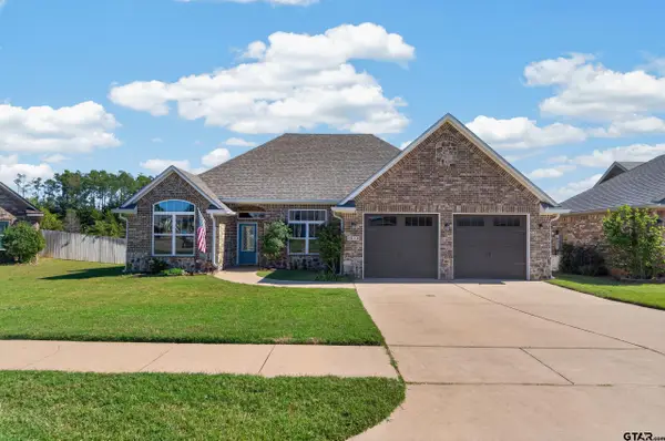 1513 White Bear Trl, Lindale, TX 75771