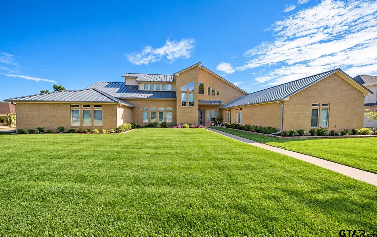 1997 Hollystone, Tyler, TX 75703 - #1
