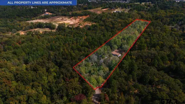 15670 Hickory Dr, Lindale, TX 75771