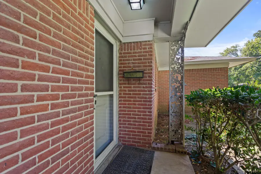 2938 Dinah Ln, Tyler, TX 75701 - #2