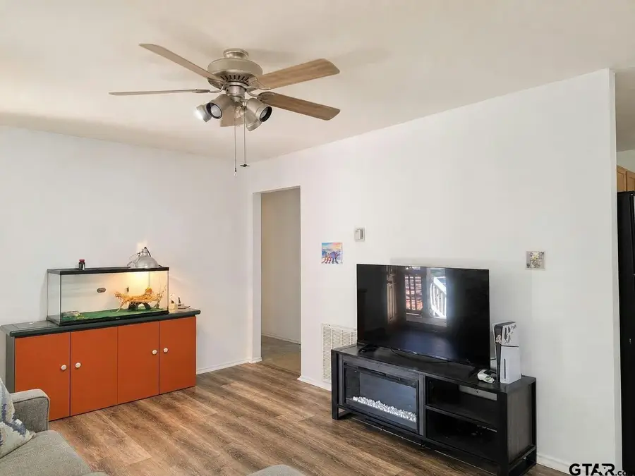 9735 Richardson Rd, Athens, TX 75752 - #3