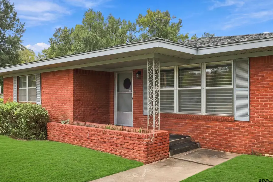 600 Woodcrest Ln, Longview, TX 75601 - #2