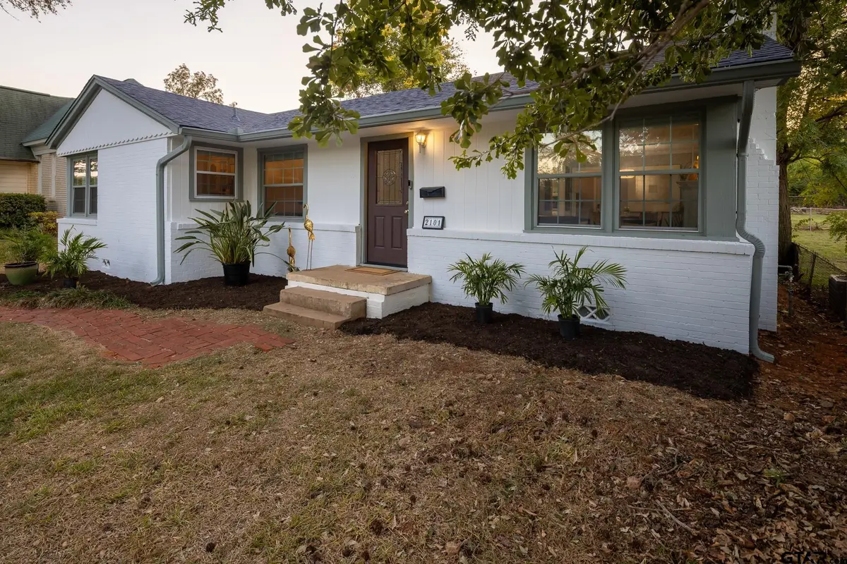 2101 S Wiley, Tyler, TX 75701 - #1