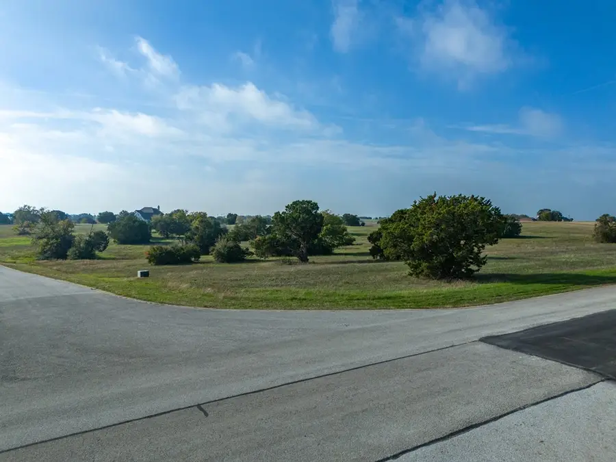 7102 S Monticello Dr, Cleburne, TX 76033 - #3
