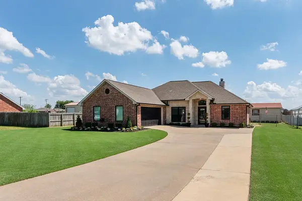 306 E Pine, Mabank, TX 75147