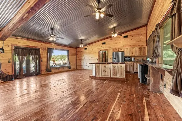 17983 Acr 404, Palestine, TX 75803 - Image #3