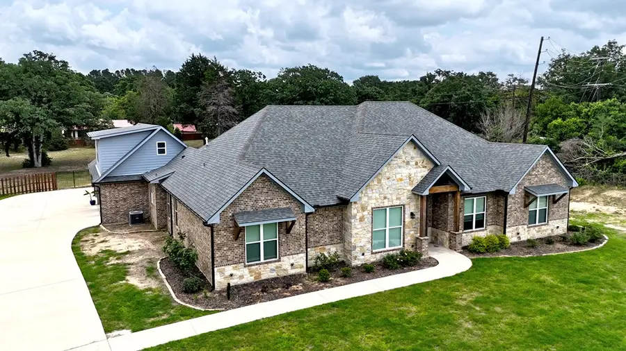 4999 Lago Vista Dr, Athens, TX 75752 - Image #2