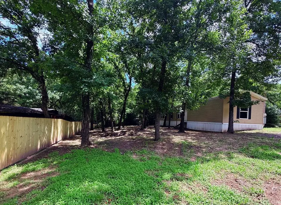 7429 Land Grant Trl, Athens, TX 75751 - Image #2