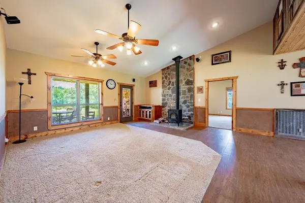 1730 Cr 1103, Athens, TX 75751