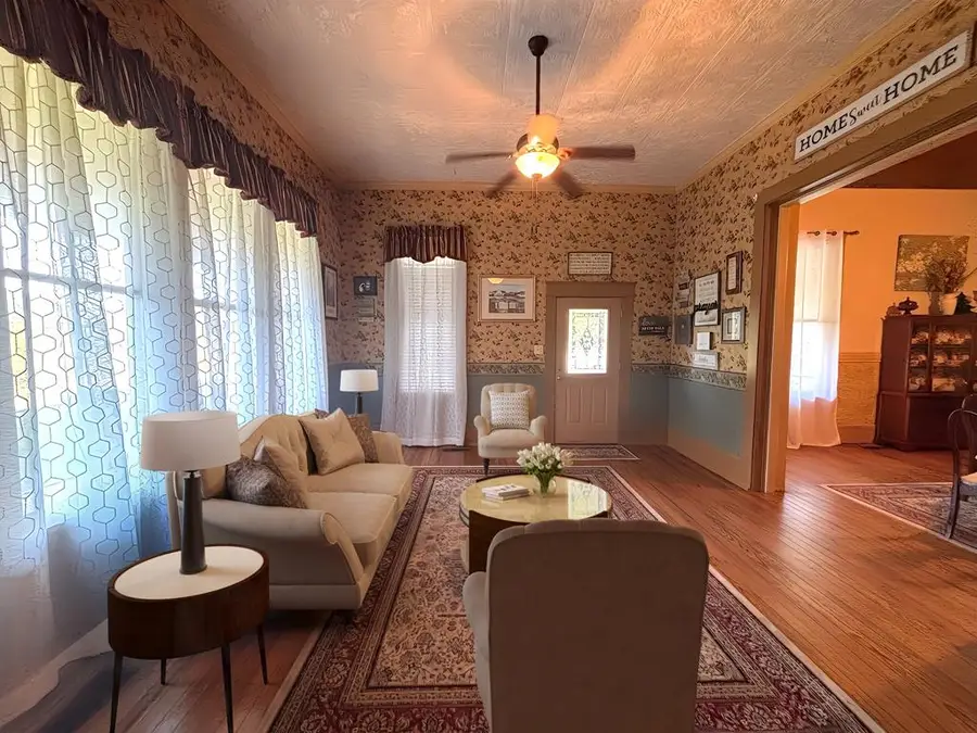 1915 N Jackson St., Palestine, TX 75803 - #3