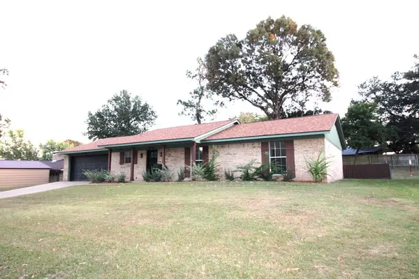 818 Clinton, Athens, TX 75751
