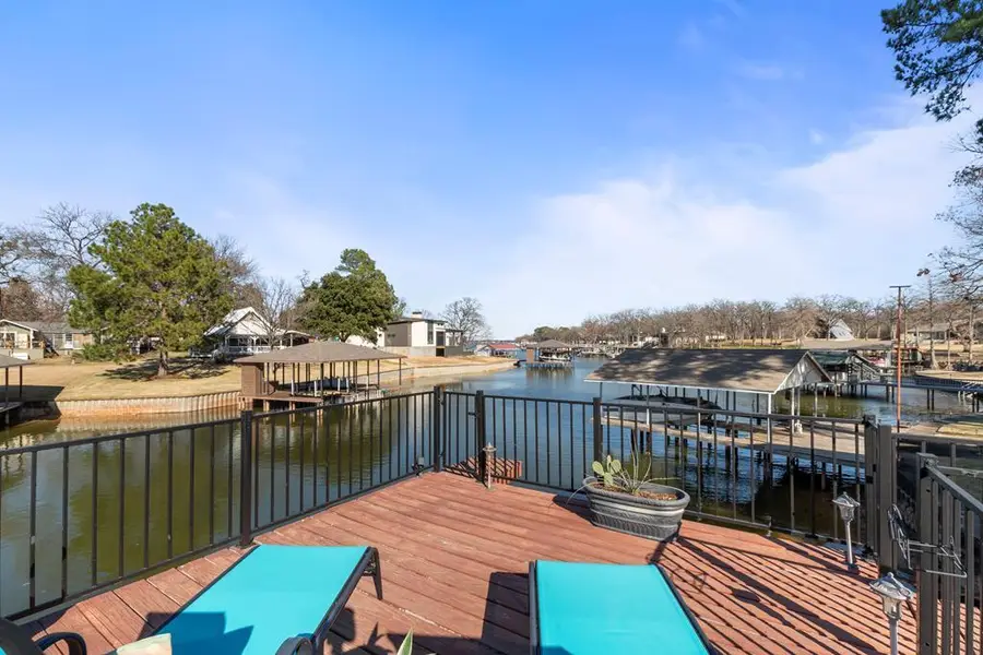 313 Sundown Trl, Tool, TX 75143 - Image #2