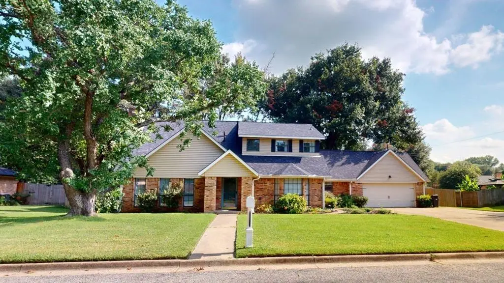 908 Rolling Dr, Athens, TX 75751 - Image #1