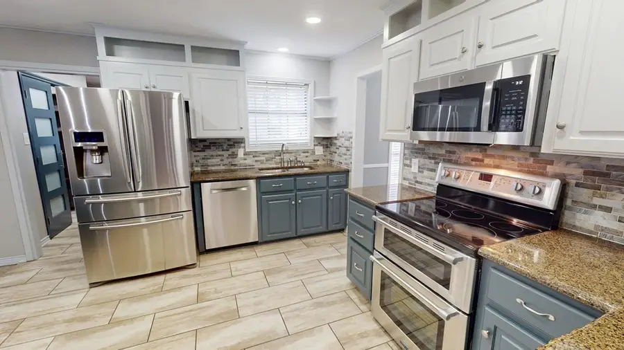 908 Rolling Dr, Athens, TX 75751 - Image #3