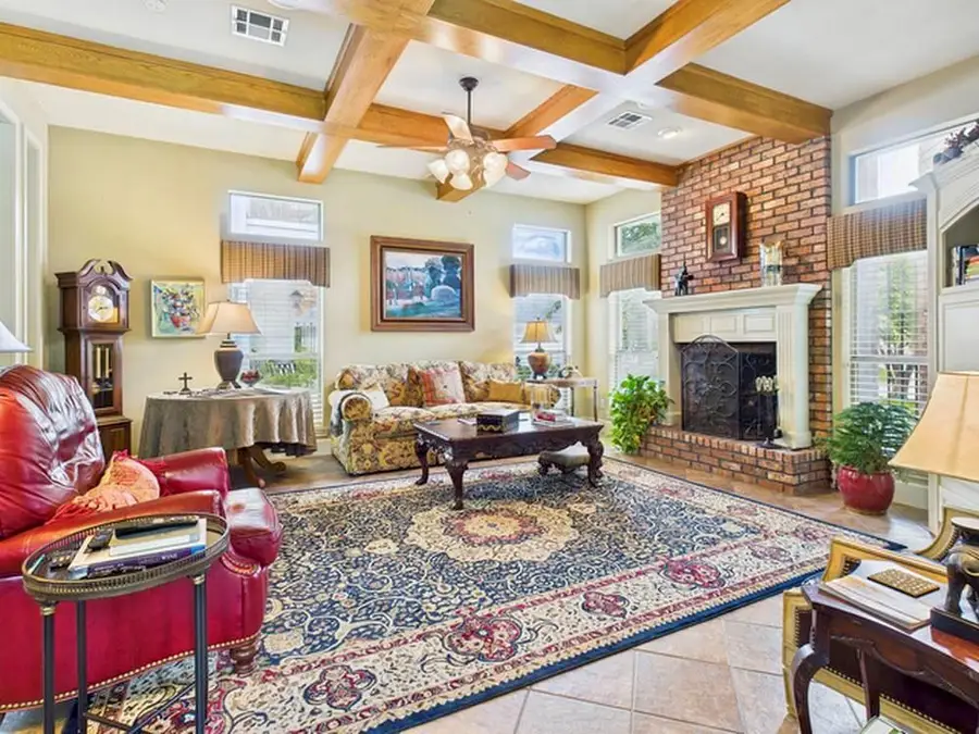 704 Park Place Dr, Athens, TX 75751 - #3