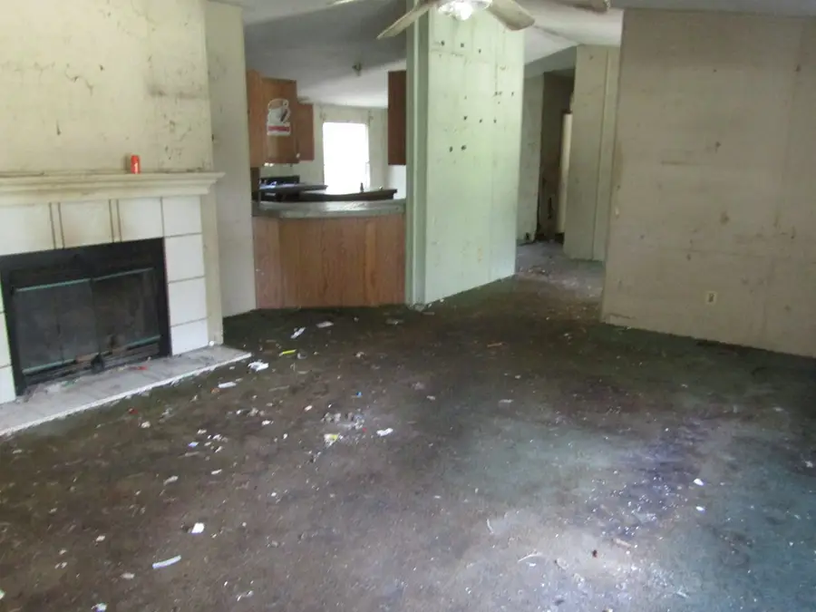 5001 Connie Ln, Malakoff, TX 75148 - Image #2