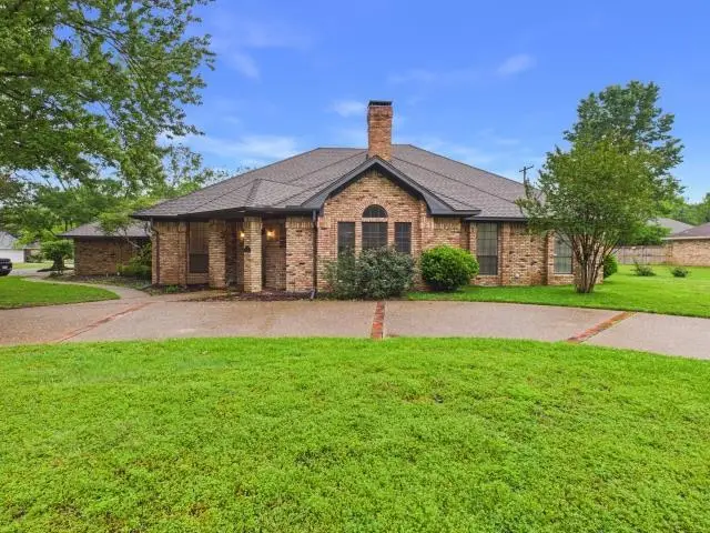 1178 Oval Dr, Athens, TX 75751 - #1