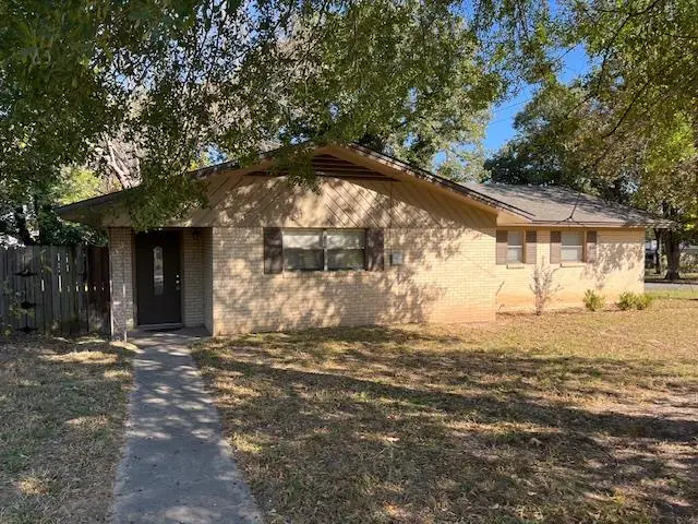 600 Cherokee Trace, Athens, TX 75751 - Image #1