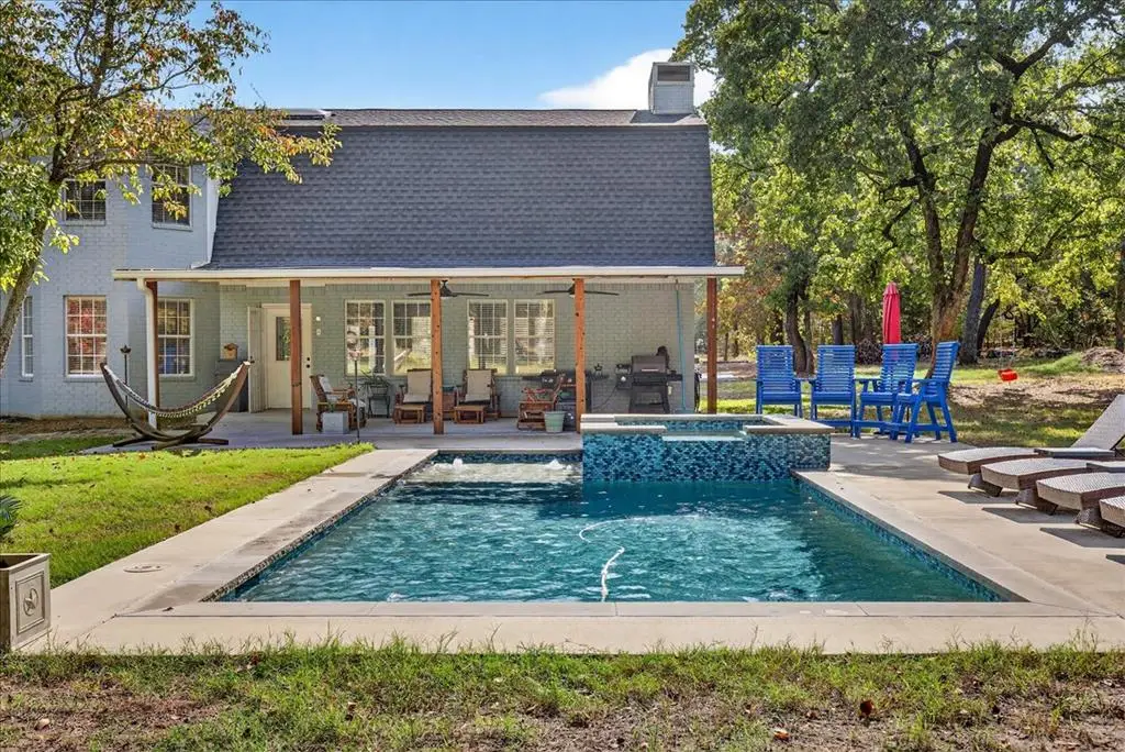 1 Wildflower Ln, Athens, TX 75751 - Image #1