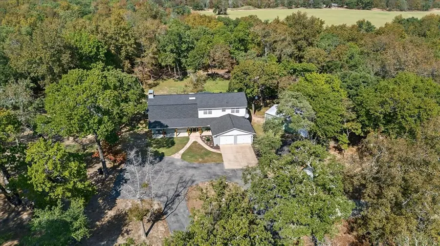 1 Wildflower Ln, Athens, TX 75751 - Image #2